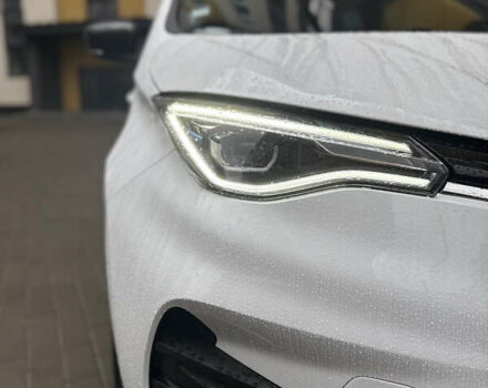 Білий Рено Зое, об'ємом двигуна 0 л та пробігом 69 тис. км за 11800 $, фото 20 на Automoto.ua