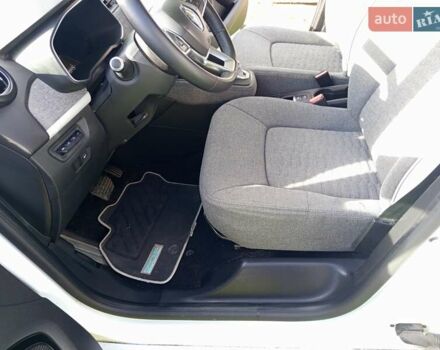 Рено Зое 2020 в Ходорів на Automoto.ua Белый Рено Зое, объемом двигателя 0 л и пробегом 46 тыс. км за 12800 $, фото 15 на Automoto.ua