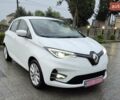 Белый Рено Зое, объемом двигателя 0 л и пробегом 90 тыс. км за 11100 $, фото 7 на Automoto.ua