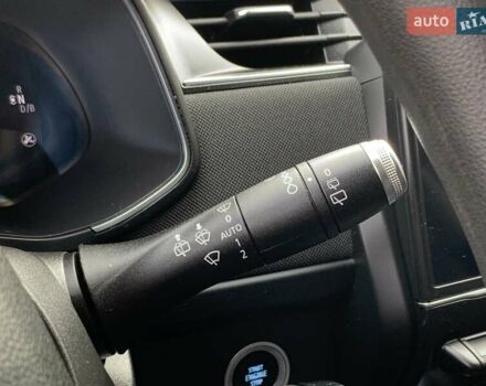 Белый Рено Зое, объемом двигателя 0 л и пробегом 66 тыс. км за 12499 $, фото 45 на Automoto.ua