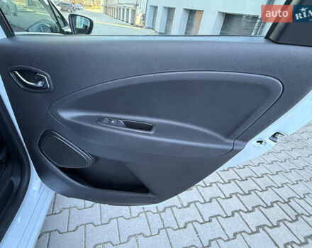 Білий Рено Зое, об'ємом двигуна 0 л та пробігом 23 тис. км за 13150 $, фото 20 на Automoto.ua