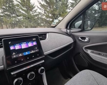 Білий Рено Зое, об'ємом двигуна 0 л та пробігом 78 тис. км за 11800 $, фото 21 на Automoto.ua