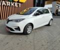Белый Рено Зое, объемом двигателя 0 л и пробегом 78 тыс. км за 11850 $, фото 1 на Automoto.ua