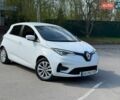 Белый Рено Зое, объемом двигателя 0 л и пробегом 74 тыс. км за 12999 $, фото 4 на Automoto.ua