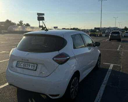 Белый Рено Зое, объемом двигателя 0 л и пробегом 74 тыс. км за 13499 $, фото 48 на Automoto.ua