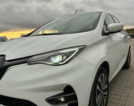 Белый Рено Зое, объемом двигателя 0 л и пробегом 88 тыс. км за 12300 $, фото 16 на Automoto.ua