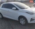 Белый Рено Зое, объемом двигателя 0 л и пробегом 56 тыс. км за 13500 $, фото 19 на Automoto.ua