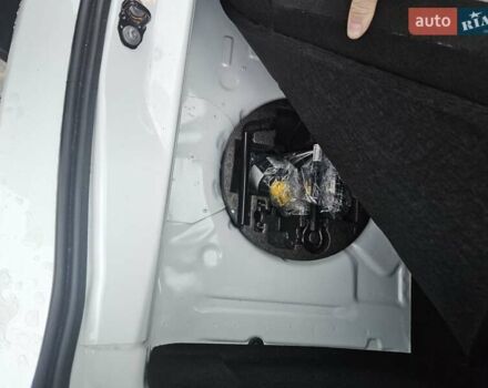 Белый Рено Зое, объемом двигателя 0 л и пробегом 28 тыс. км за 11800 $, фото 29 на Automoto.ua