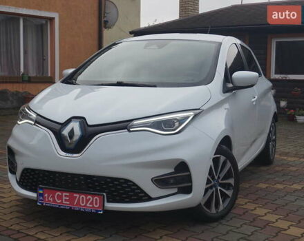 Белый Рено Зое, объемом двигателя 0 л и пробегом 122 тыс. км за 13000 $, фото 2 на Automoto.ua