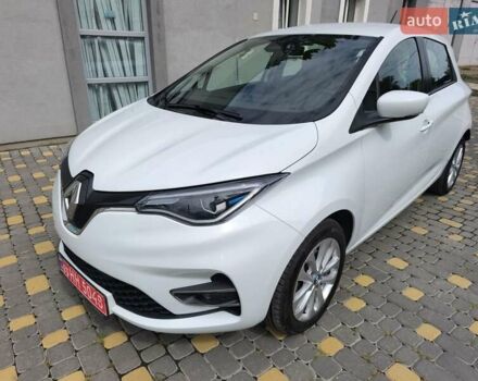 Белый Рено Зое, объемом двигателя 0 л и пробегом 50 тыс. км за 11900 $, фото 9 на Automoto.ua