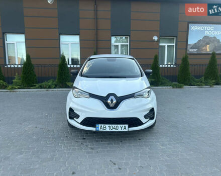 Белый Рено Зое, объемом двигателя 0 л и пробегом 65 тыс. км за 12500 $, фото 2 на Automoto.ua