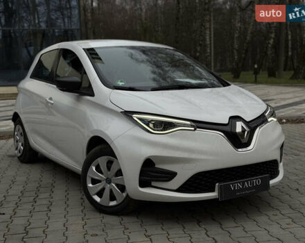 Білий Рено Зое, об'ємом двигуна 0 л та пробігом 28 тис. км за 12222 $, фото 9 на Automoto.ua