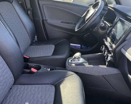 Белый Рено Зое, объемом двигателя 0 л и пробегом 78 тыс. км за 12200 $, фото 6 на Automoto.ua