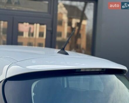 Белый Рено Зое, объемом двигателя 0 л и пробегом 86 тыс. км за 10850 $, фото 50 на Automoto.ua