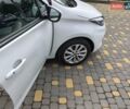 Белый Рено Зое, объемом двигателя 0 л и пробегом 50 тыс. км за 11900 $, фото 6 на Automoto.ua