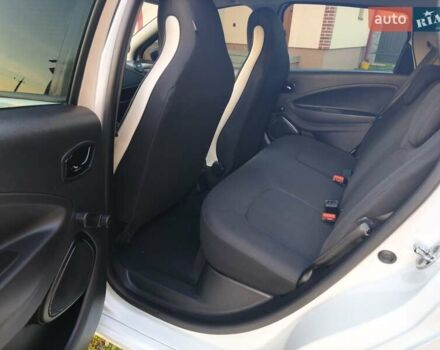 Білий Рено Зое, об'ємом двигуна 0 л та пробігом 98 тис. км за 10950 $, фото 36 на Automoto.ua