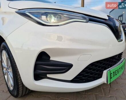 Белый Рено Зое, объемом двигателя 0 л и пробегом 141 тыс. км за 10800 $, фото 4 на Automoto.ua