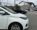 Белый Рено Зое, объемом двигателя 0 л и пробегом 68 тыс. км за 13000 $, фото 1 на Automoto.ua