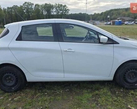 Белый Рено Зое, объемом двигателя 0 л и пробегом 111 тыс. км за 10900 $, фото 9 на Automoto.ua