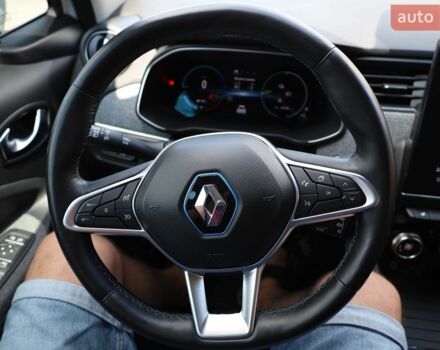 Білий Рено Зое, об'ємом двигуна 0 л та пробігом 65 тис. км за 14000 $, фото 27 на Automoto.ua