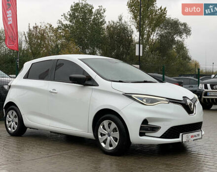 Белый Рено Зое, объемом двигателя 0 л и пробегом 47 тыс. км за 12499 $, фото 4 на Automoto.ua
