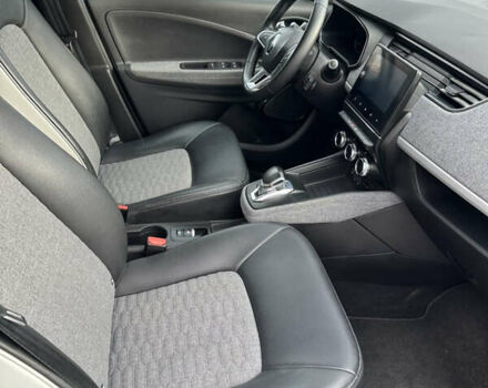 Білий Рено Зое, об'ємом двигуна 0 л та пробігом 36 тис. км за 12400 $, фото 36 на Automoto.ua
