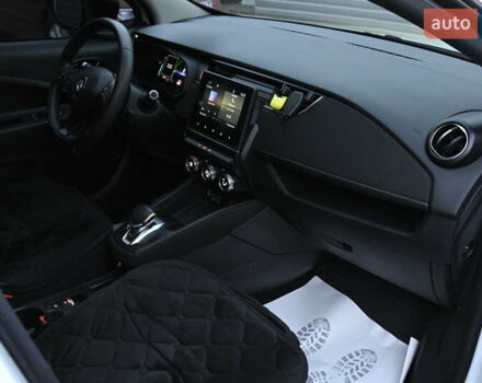 Білий Рено Зое, об'ємом двигуна 0 л та пробігом 41 тис. км за 13200 $, фото 33 на Automoto.ua