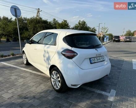Белый Рено Зое, объемом двигателя 0 л и пробегом 70 тыс. км за 11800 $, фото 15 на Automoto.ua