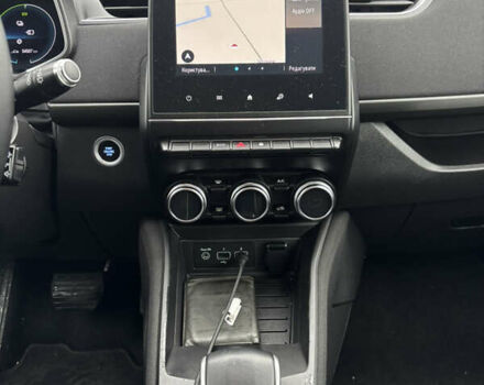 Белый Рено Зое, объемом двигателя 0 л и пробегом 55 тыс. км за 11900 $, фото 21 на Automoto.ua