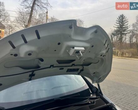 Білий Рено Зое, об'ємом двигуна 0 л та пробігом 85 тис. км за 11150 $, фото 99 на Automoto.ua