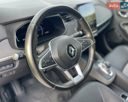 Белый Рено Зое, объемом двигателя 0 л и пробегом 106 тыс. км за 12299 $, фото 33 на Automoto.ua