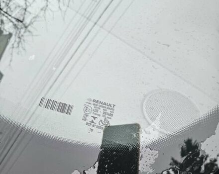 Белый Рено Зое, объемом двигателя 0 л и пробегом 28 тыс. км за 11800 $, фото 36 на Automoto.ua