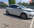 Белый Рено Зое, объемом двигателя 0 л и пробегом 73 тыс. км за 12450 $, фото 20 на Automoto.ua