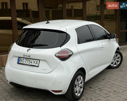 Белый Рено Зое, объемом двигателя 0 л и пробегом 31 тыс. км за 11999 $, фото 20 на Automoto.ua