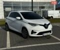 Белый Рено Зое, объемом двигателя 0 л и пробегом 124 тыс. км за 13200 $, фото 1 на Automoto.ua