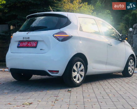 Белый Рено Зое, объемом двигателя 0 л и пробегом 38 тыс. км за 11999 $, фото 42 на Automoto.ua