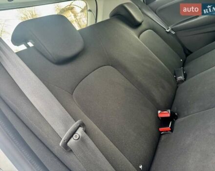 Белый Рено Зое, объемом двигателя 0 л и пробегом 86 тыс. км за 10850 $, фото 96 на Automoto.ua