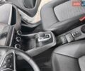 Белый Рено Зое, объемом двигателя 0 л и пробегом 50 тыс. км за 11900 $, фото 39 на Automoto.ua