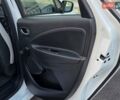 Белый Рено Зое, объемом двигателя 0 л и пробегом 85 тыс. км за 12999 $, фото 27 на Automoto.ua