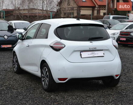 Белый Рено Зое, объемом двигателя 0 л и пробегом 100 тыс. км за 11999 $, фото 9 на Automoto.ua