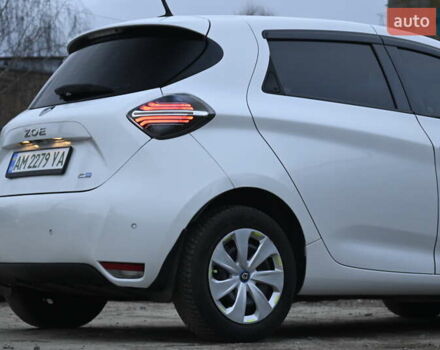 Білий Рено Зое, об'ємом двигуна 0 л та пробігом 41 тис. км за 13200 $, фото 14 на Automoto.ua
