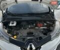 Белый Рено Зое, объемом двигателя 0 л и пробегом 124 тыс. км за 13200 $, фото 18 на Automoto.ua