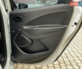 Белый Рено Зое, объемом двигателя 0 л и пробегом 25 тыс. км за 12499 $, фото 28 на Automoto.ua