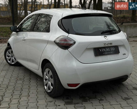 Білий Рено Зое, об'ємом двигуна 0 л та пробігом 28 тис. км за 12222 $, фото 12 на Automoto.ua