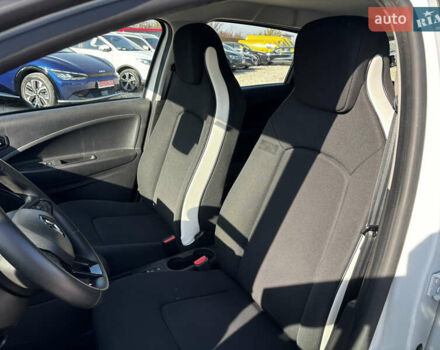 Рено Зое 2020 в Львове на Automoto.ua Белый Рено Зое, объемом двигателя 0 л и пробегом 44 тыс. км за 11500 $, фото 16 на Automoto.ua