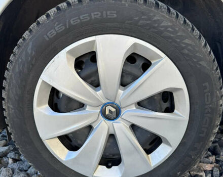 Рено Зое 2020 в Владимир-Волынский на Automoto.ua Белый Рено Зое, объемом двигателя 0 л и пробегом 55 тыс. км за 12000 $, фото 29 на Automoto.ua