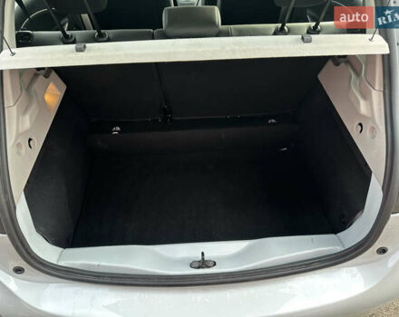 Білий Рено Зое, об'ємом двигуна 0 л та пробігом 36 тис. км за 12400 $, фото 23 на Automoto.ua