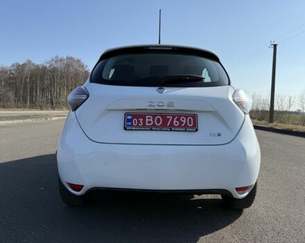Белый Рено Зое, объемом двигателя 0 л и пробегом 150 тыс. км за 10600 $, фото 3 на Automoto.ua