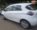 Белый Рено Зое, объемом двигателя 0 л и пробегом 90 тыс. км за 11600 $, фото 1 на Automoto.ua