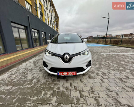 Белый Рено Зое, объемом двигателя 0 л и пробегом 55 тыс. км за 13300 $, фото 2 на Automoto.ua